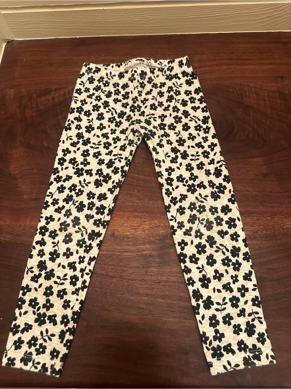 Old Navy Black Floral Print Leggings